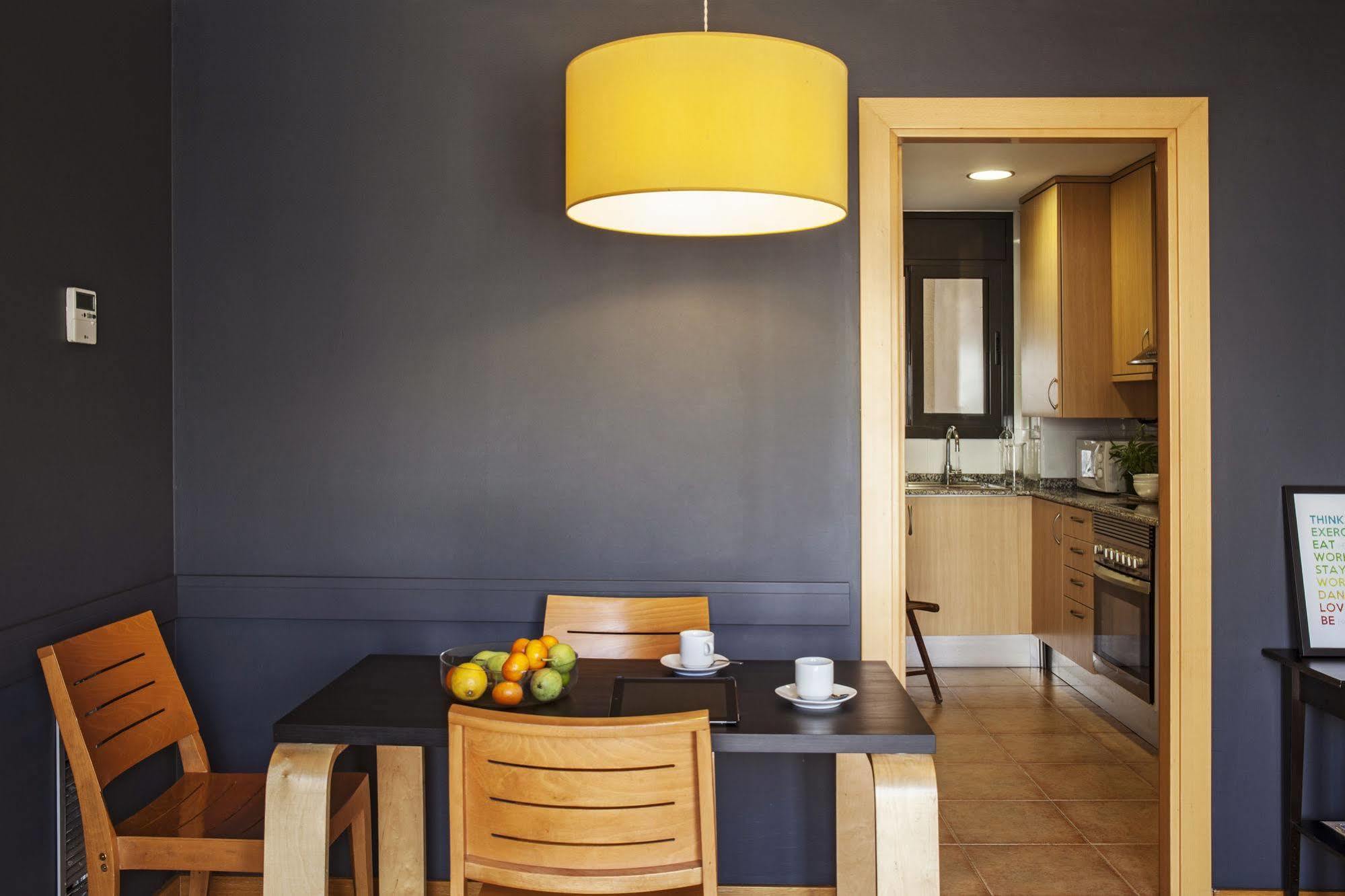 Ainb Eixample-Entenca Apartments Barcelona Buitenkant foto